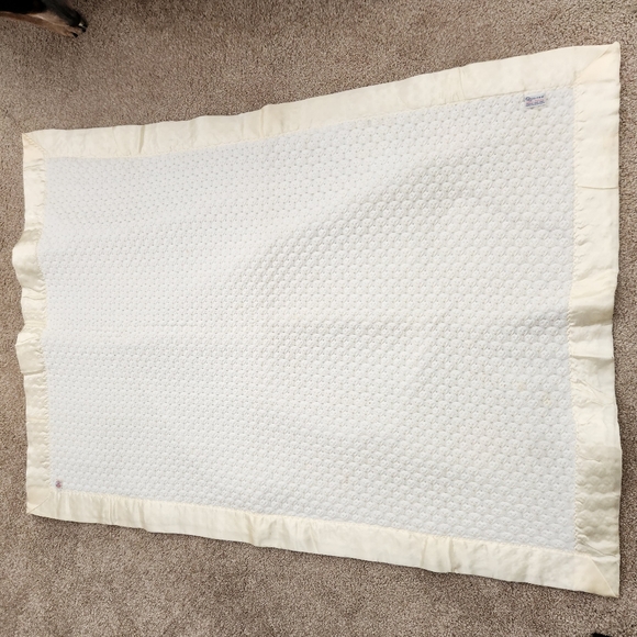 Vintage Quiltex Blanket White Throw Ribbon Binding 48 x 34 Home Bedding Made USA - Picture 2 of 10